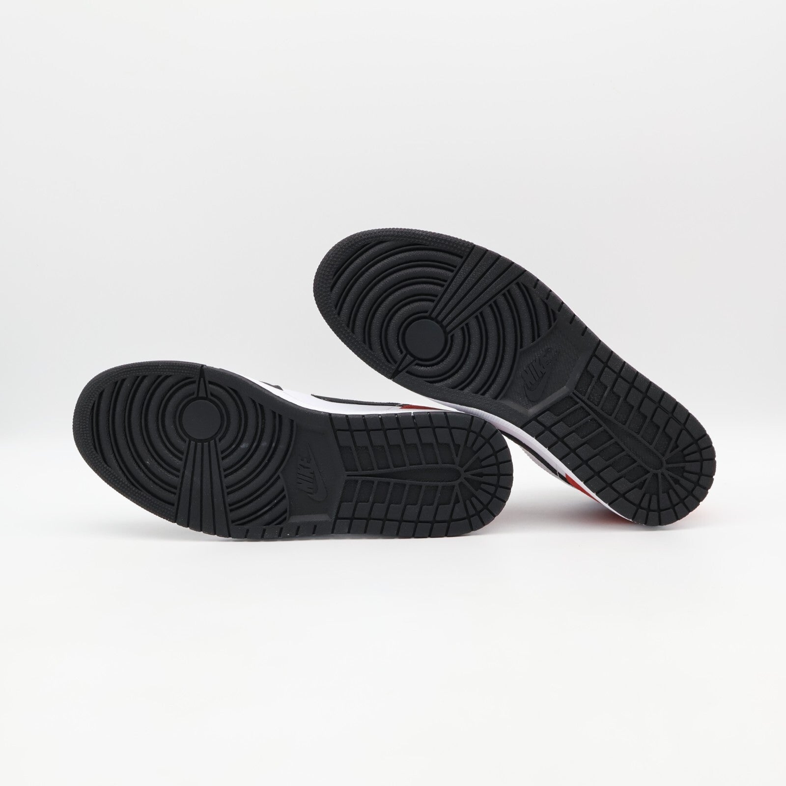 852542-100 Nike Air Jordan 1 Mid SE Black Gym Red White Light Smoke Grey (Men's)
