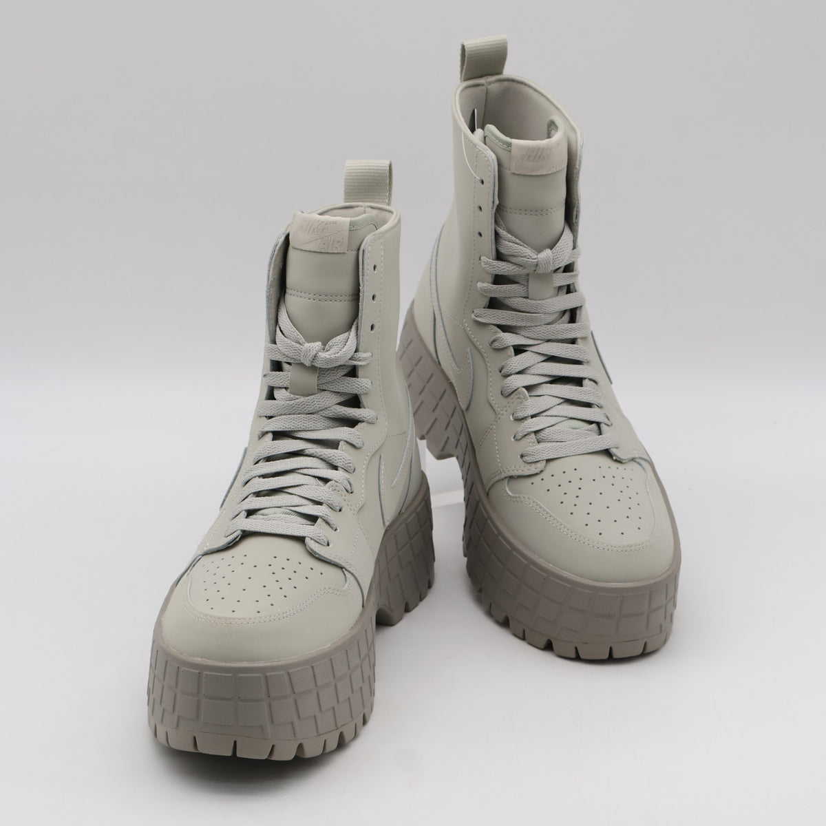 IR0837-099 Nike Air Jordan 1 Brooklyn Pale Grey Enigma Stone (Women's)