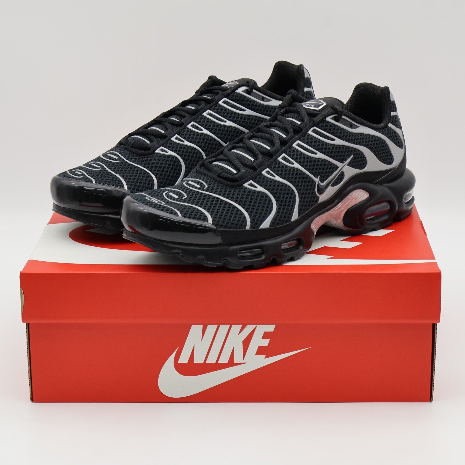 HQ3029-001 Nike Air Max Plus Black Reflective Silver (Men's)