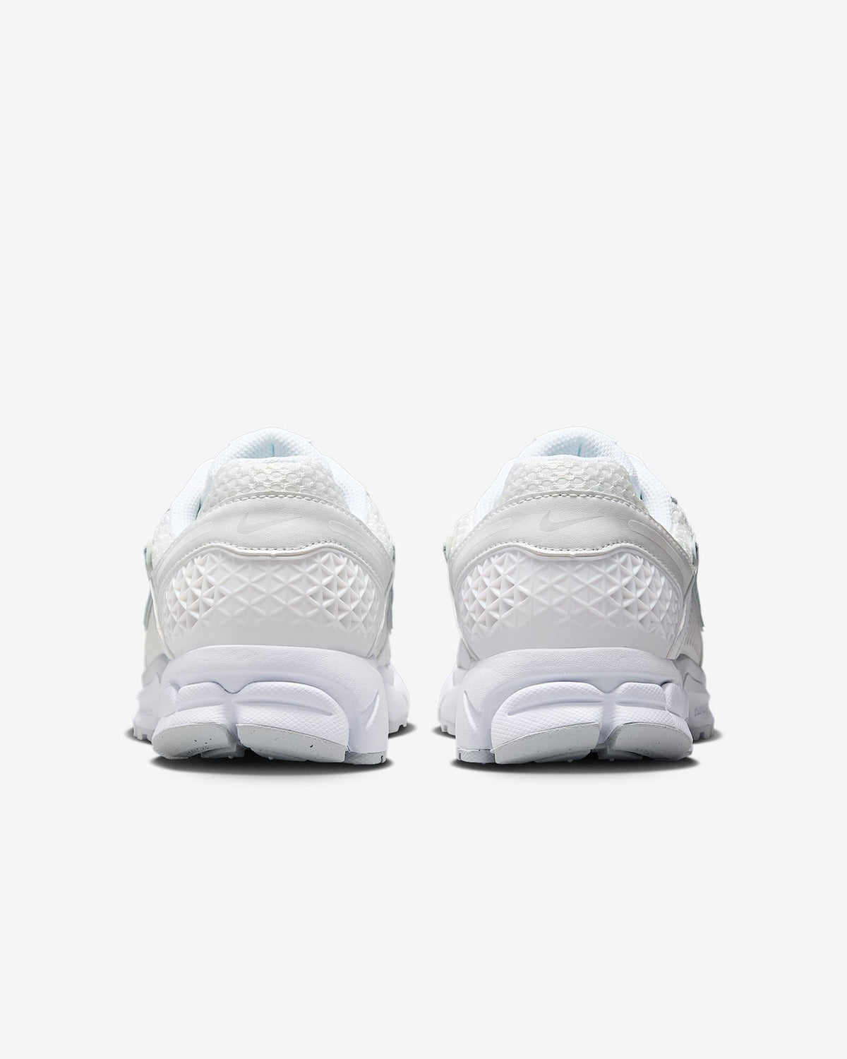 HF7723-100 Nike Women's Zoom Vomero 5 Chrome Toe (Women's)