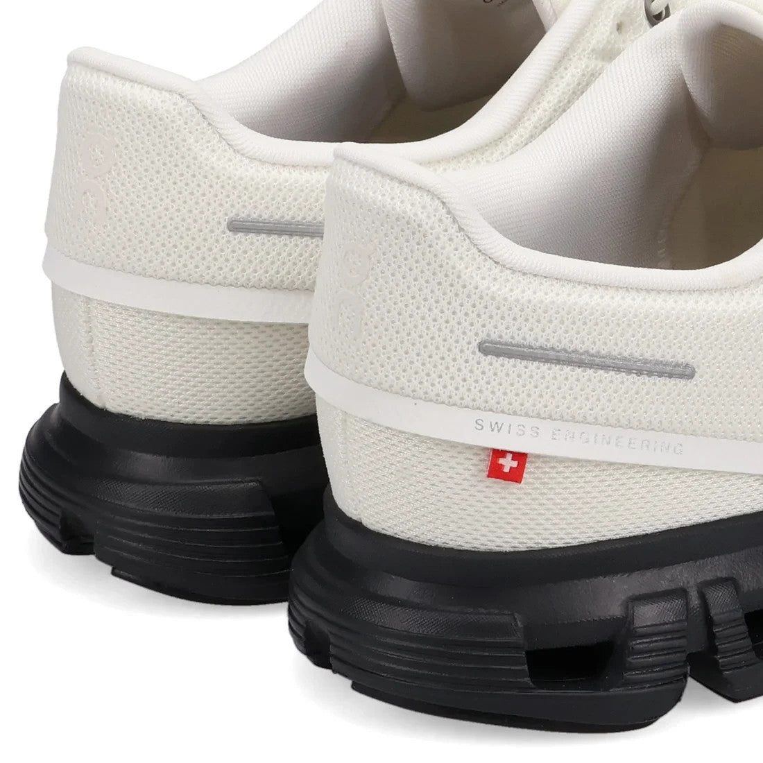 3MF10070462 On Cloud 6 "White/Black" (Men's)