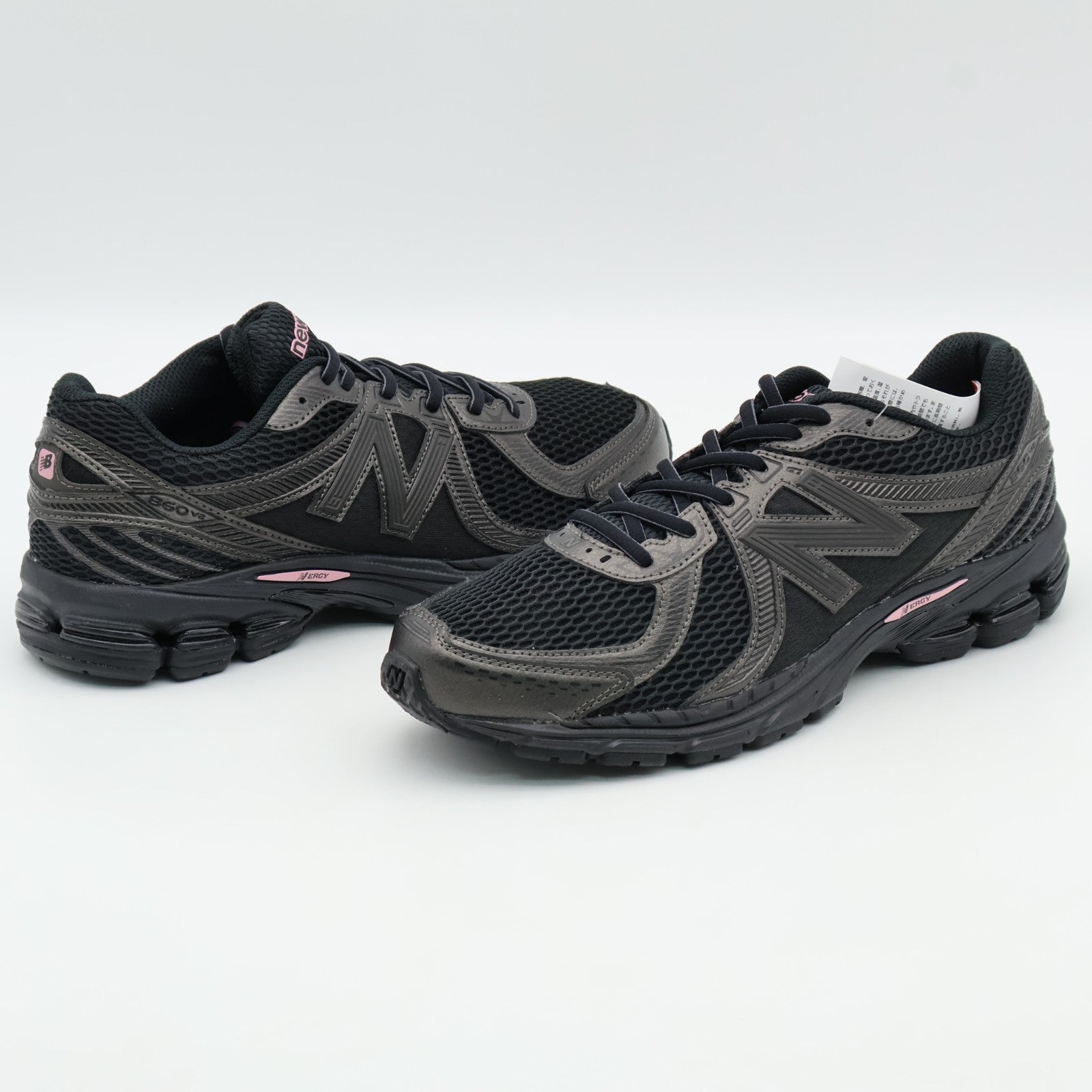 ML860PH2 New Balance 860V2 Black Black Metallic Pink Taffy (Men's)