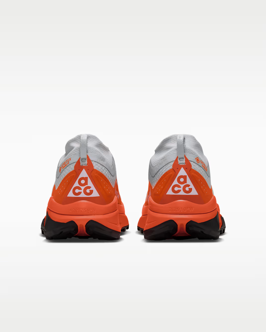 IO7933-002 Nike ACG Zegama Trail GORE-TEX Waterproof Running Shoes (Women's)