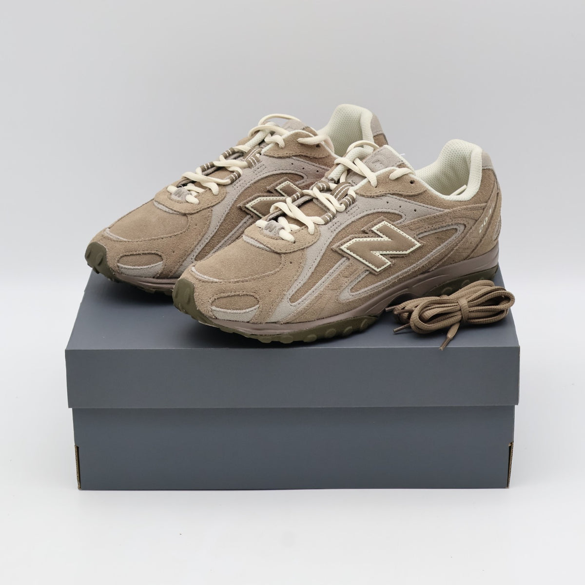 U204LMMA New Balance 204 Mushroom Arid Stone (Men's)