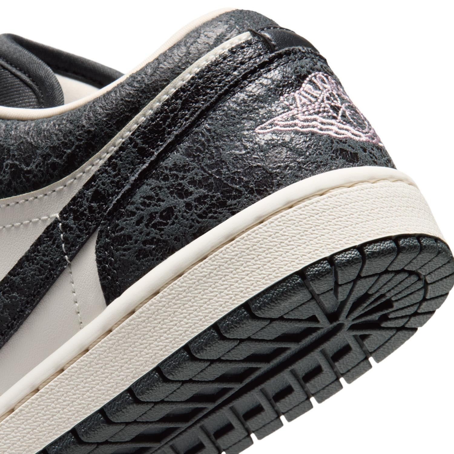 II0595-001 Nike Air Jordan 1 Low SE Anthracite/Iced Carmine (Men's)