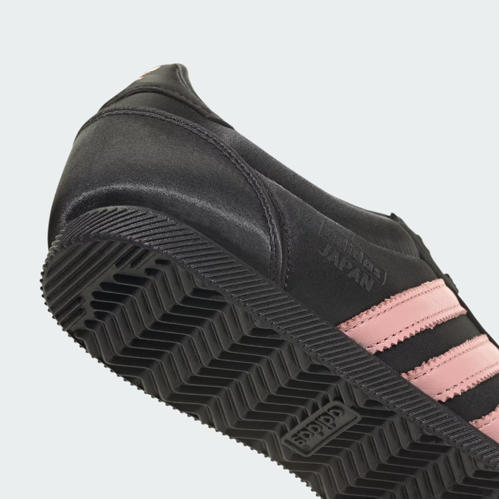 KI4250 adidas Originals Japan Core Black Wonder Mauve (Women's)