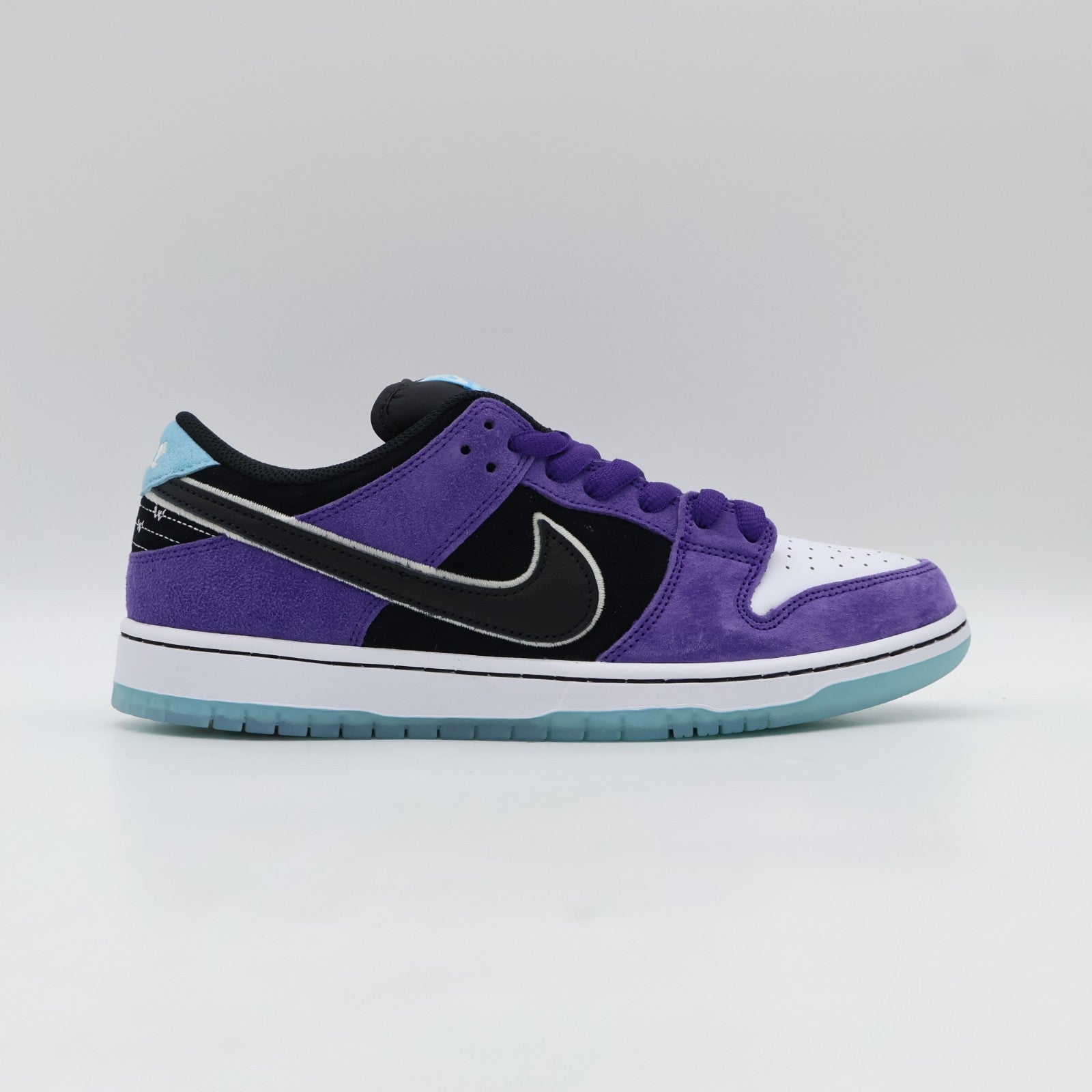 HJ0513-500 Hayley Wilson Nike SB Dunk Low Pro Black and Court Purple (Men's)
