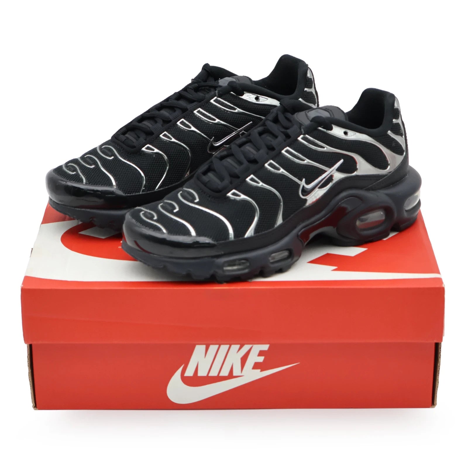 HJ9743-001 Nike Air Max Plus SE Black Metallic Silver Laser Crimson Off (Women's