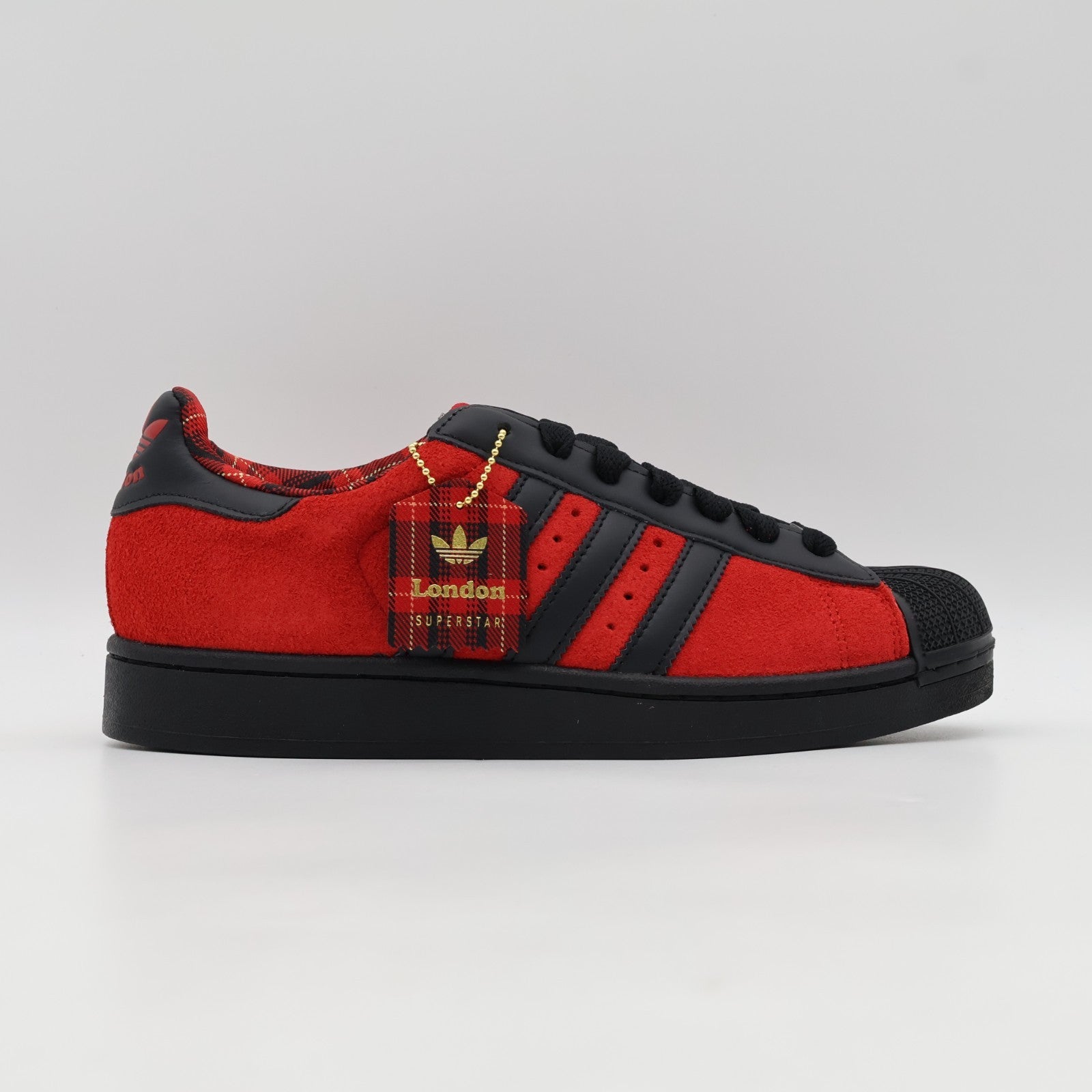 jq3224 adidas Originals Superstar London Better Scarlet (Men's)