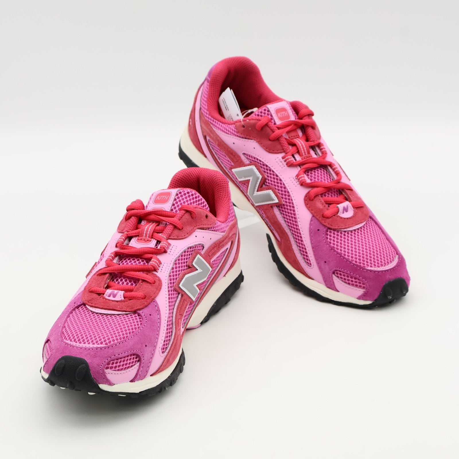 U204LKTH KITH New Balance 204 Camellia (Men's)