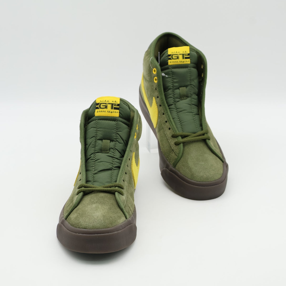 HM5838-300 ANTIHERO Ã Nike SB Zoom Blazer Mid QS Rough Green Amarillo (Men's)