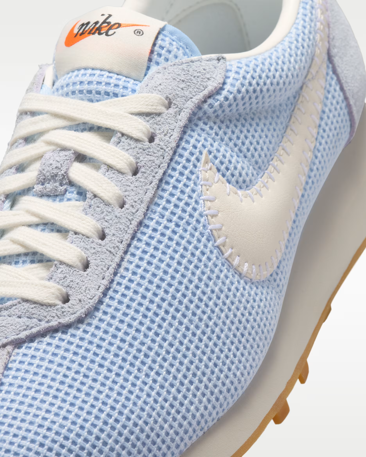 IO0179-400 Nike LD-1000 SE "Hydrogen Blue/White" (Women's)