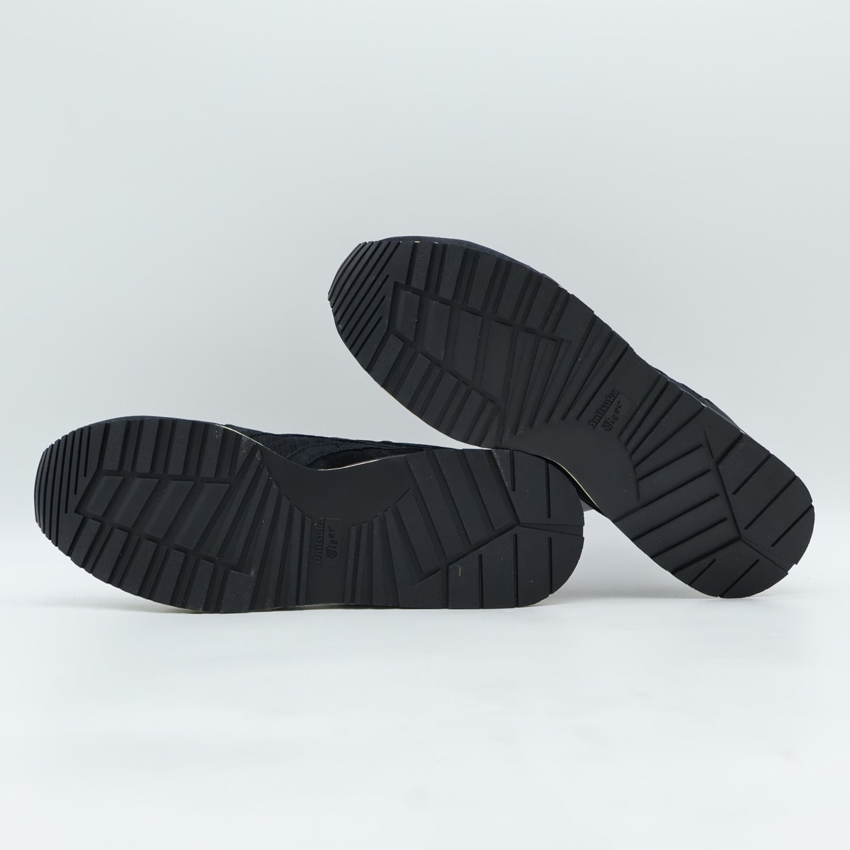 1183B664-001 Onitsuka Tiger Tiger Ally Black (Men's)