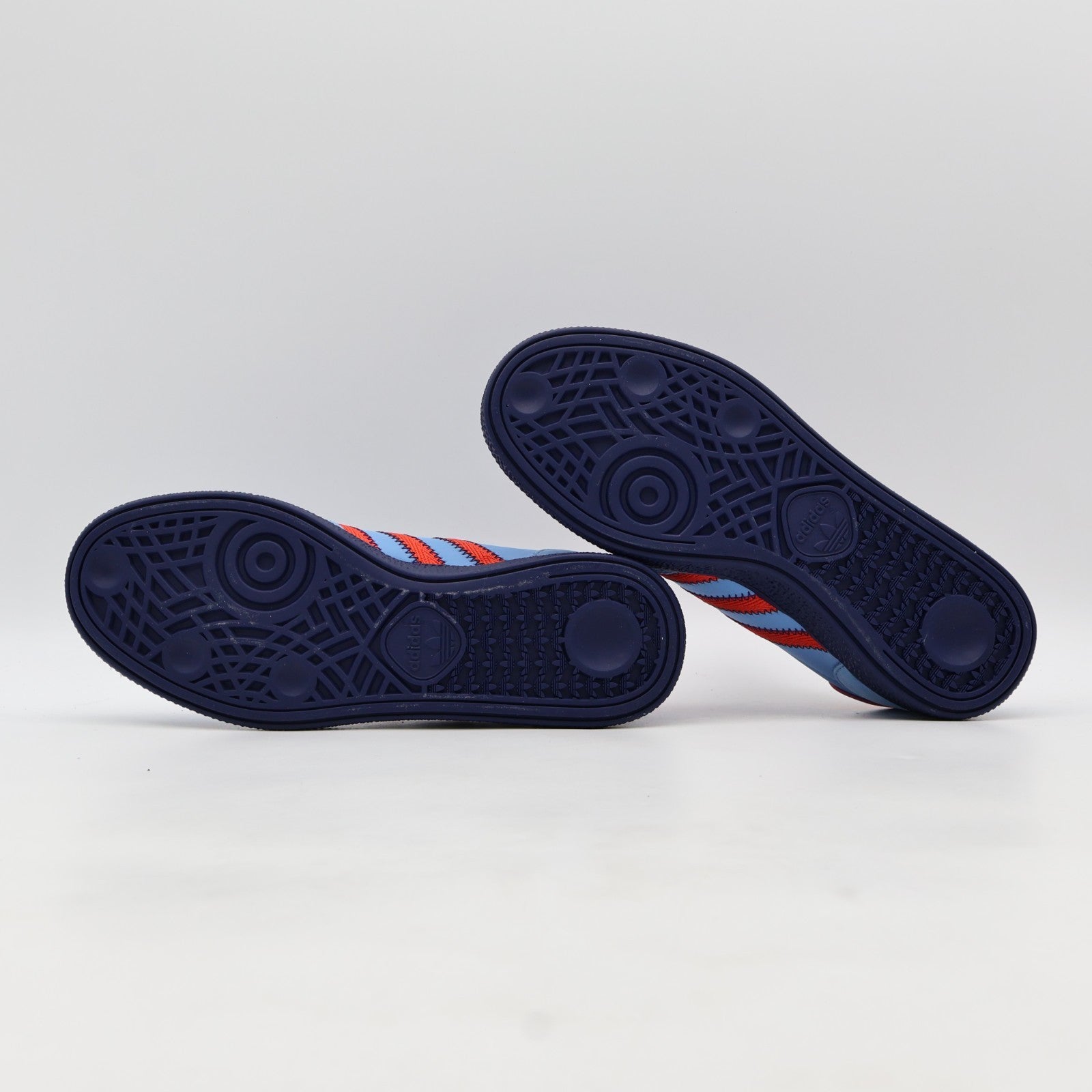IH3312 C.P. Company adidas Originals Manchester Spezial Light Bluel (Men's)
