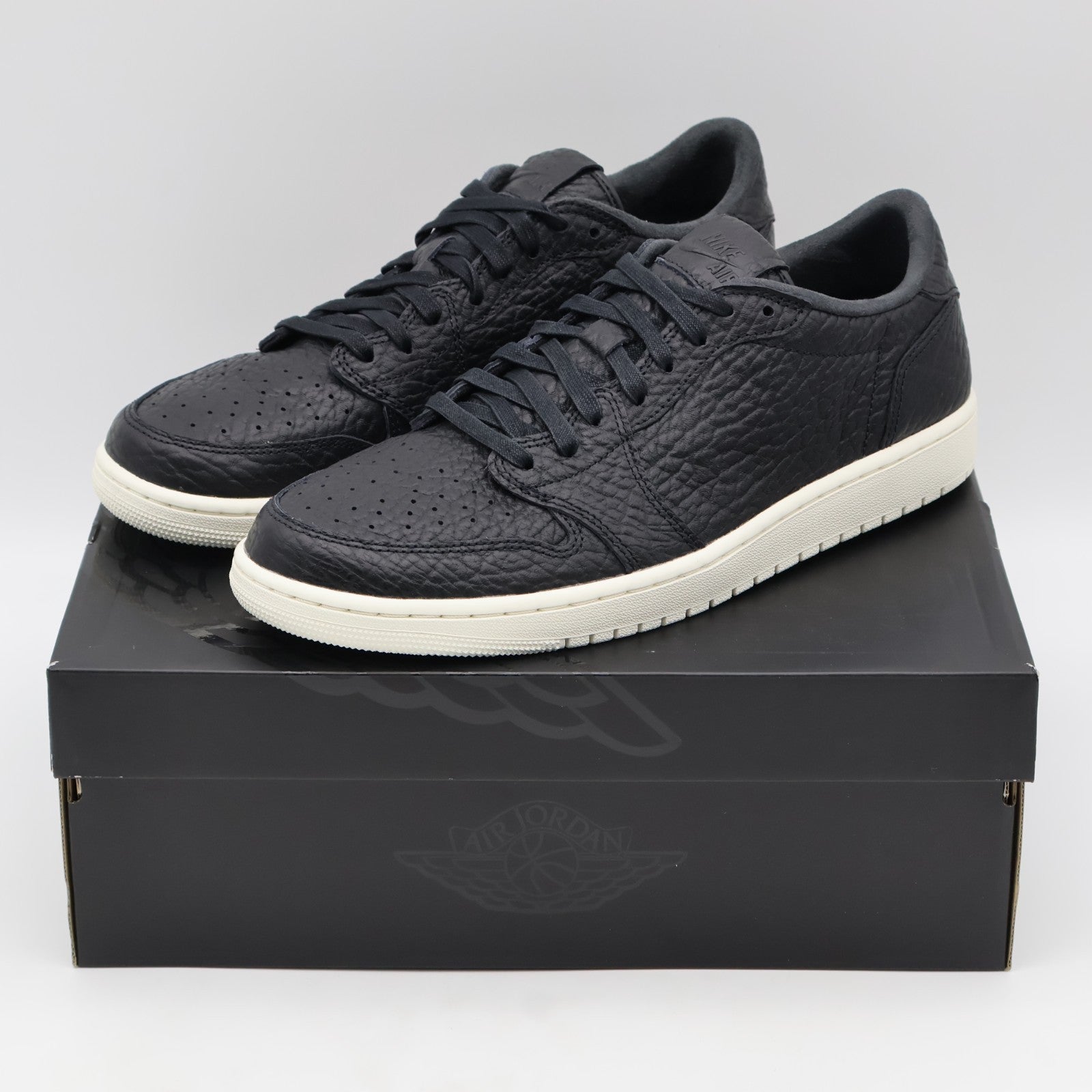 848775-005 Nike Air Jordan 1 Retro Low Swooshless Black (Men's)