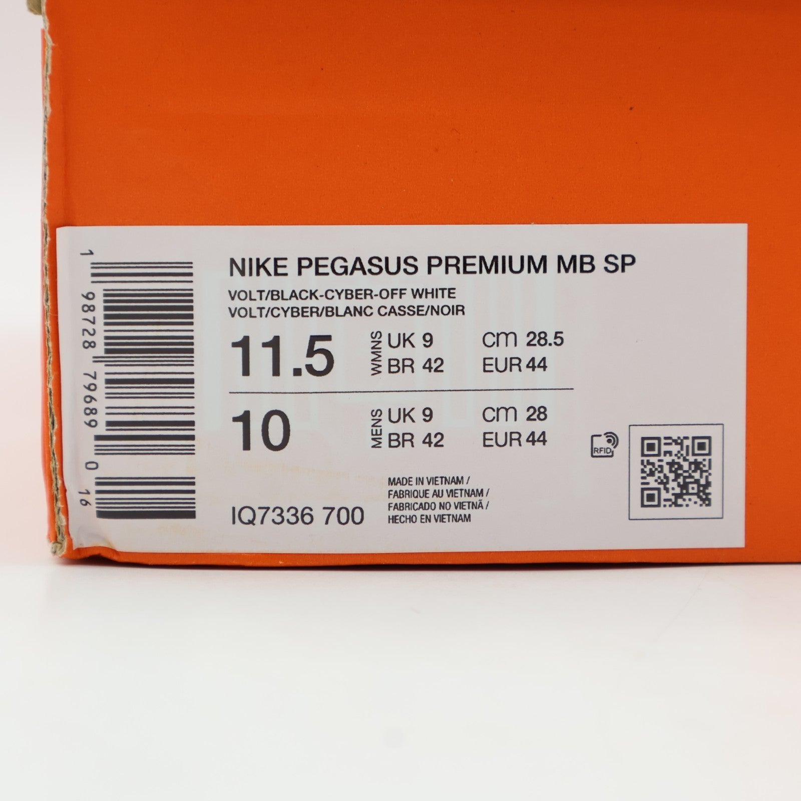 IQ7336-700 Melitta Baumeister Ã Nike Pegasus Premium "Volt/Cyber"