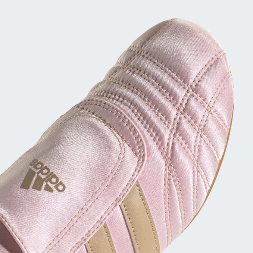 JQ8209 adidas Originals Taekwondo Clear Pink Magic Beige Gum (Women's)
