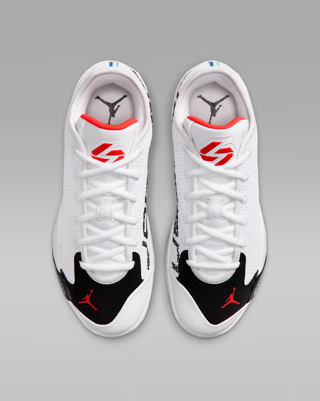 IF1611-101 Nike Luka 77 Bred (Men's)