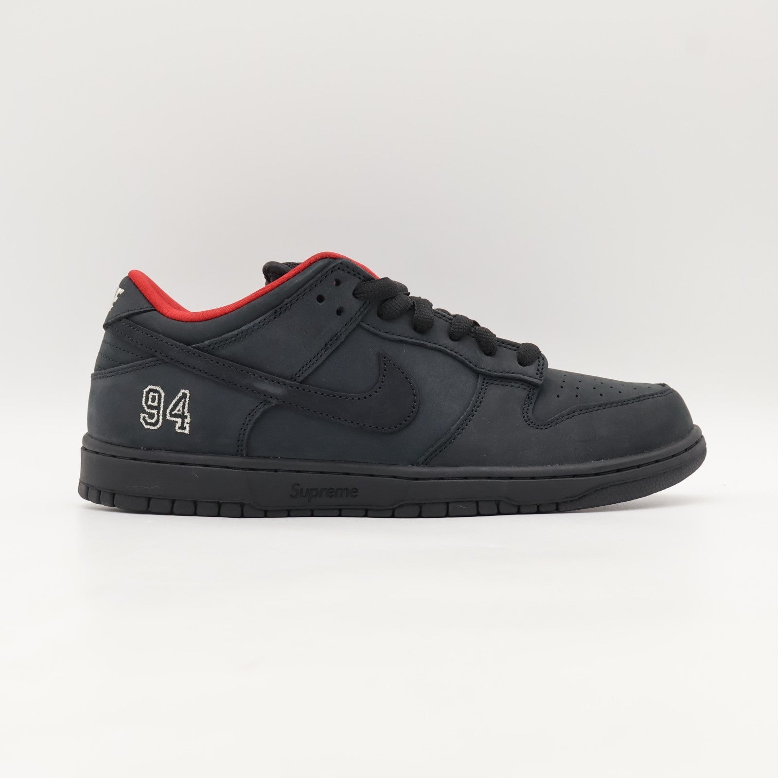 HQ8487-001 Supreme Nike SB Dunk Low Black (25FW Week2) (Men's)