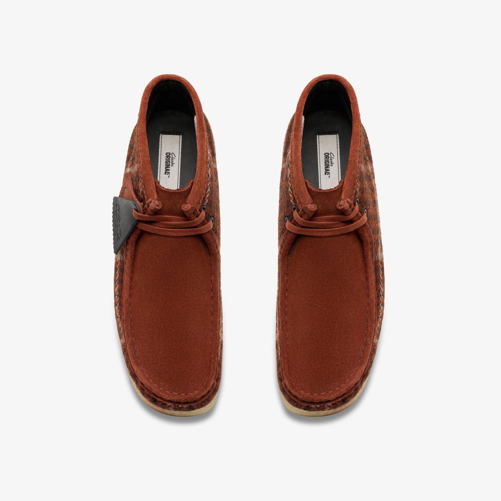 26182793 Harris Tweed Ã Clarks Wallabee Boot Rust Tweed Combi ( Men's )