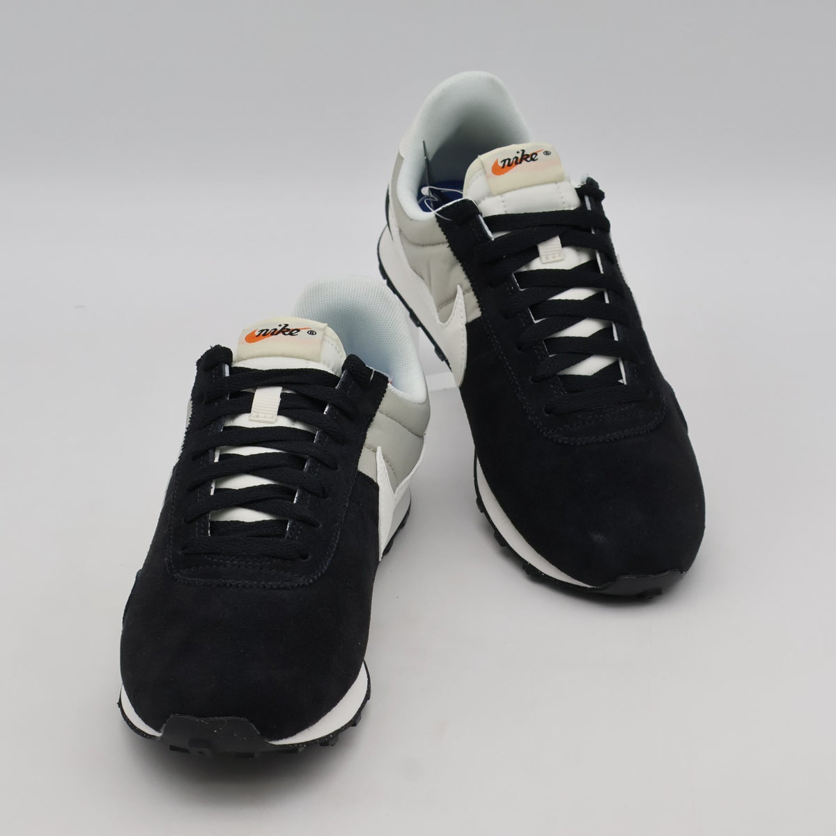 898031-001 Nike Pre Montreal '17 Shoes Black Pale Grey Sail Sail (Men's)