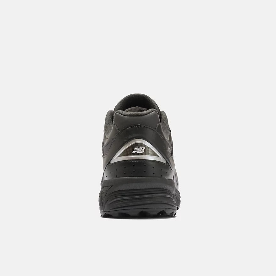 UGS2002H New Balance Golf 2002V1 Lace Black/Black Metallic (Men's)