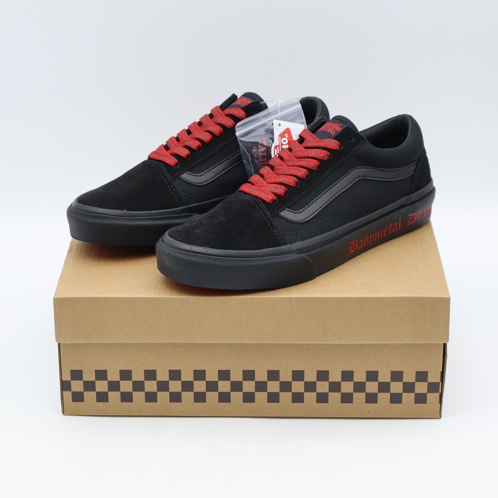 703000-0001 BABYMETAL Vans Old Skool Black Red (V36CF BABYMETAL) (Men's)