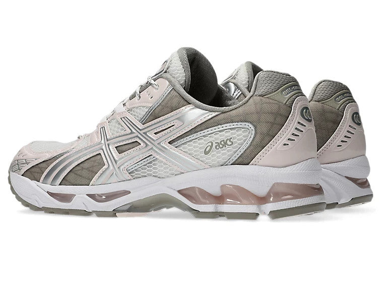1203A543-114 Asics Gel-Nimbus 10.1 "Cream/Pink Cloud" (Men's)