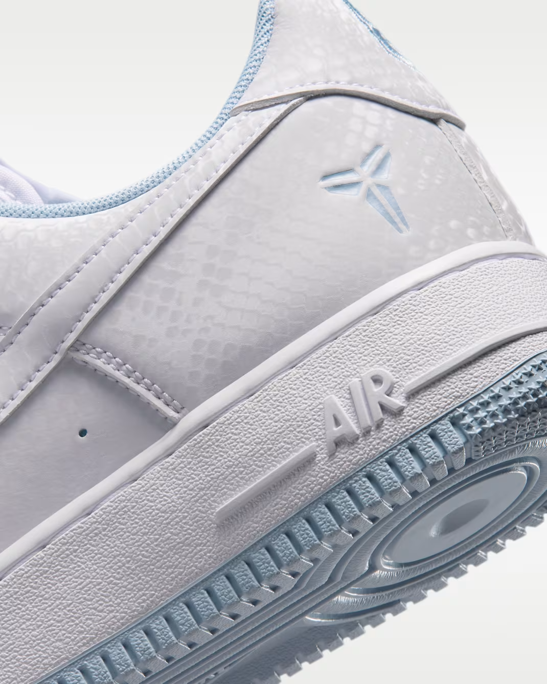 IB0018-103 Kobe Bryant Ã Nike Air Force 1 Low "White/Armory Blue" (Unisex)
