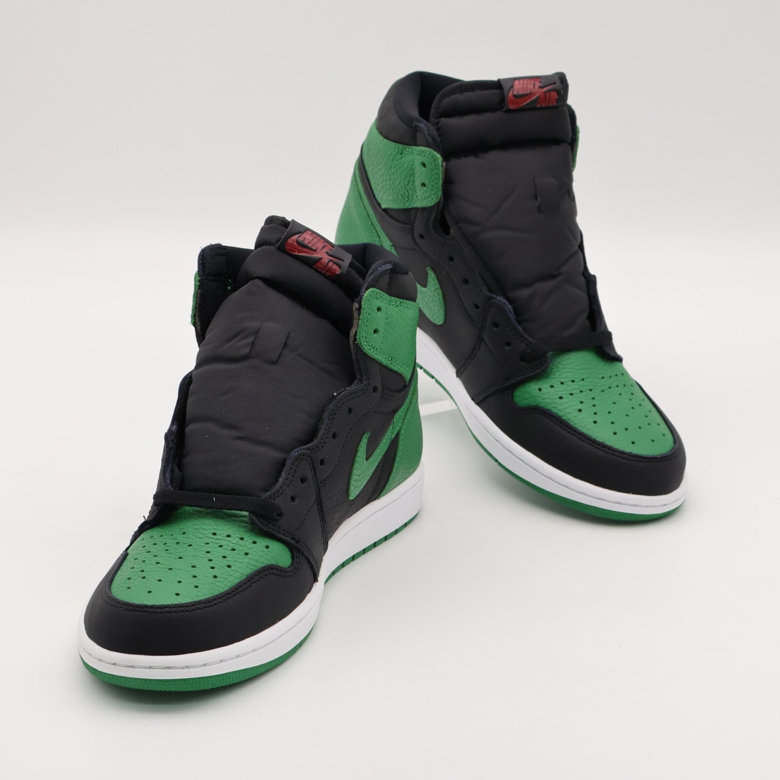 555088-030 Nike Air Jordan 1 Retro High OG Pine Green White Black Gym Red(Men's)
