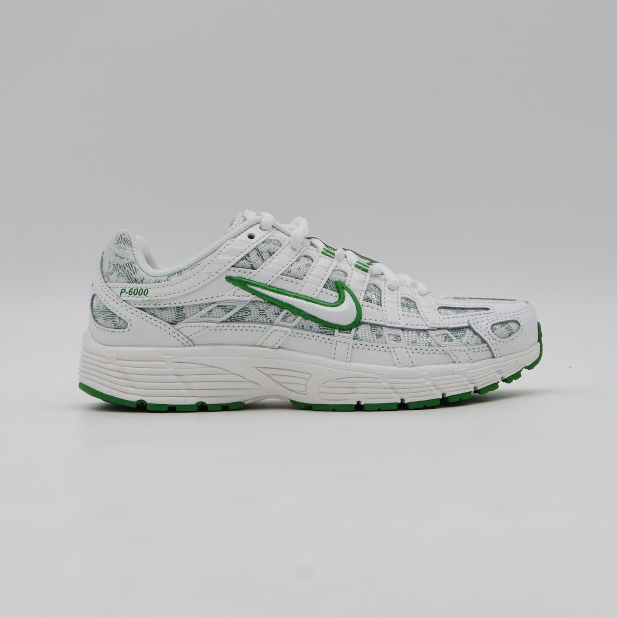 IH4482-100 Nike P-6000 Shoes Summit White Kelly Green Summit White (Women's)