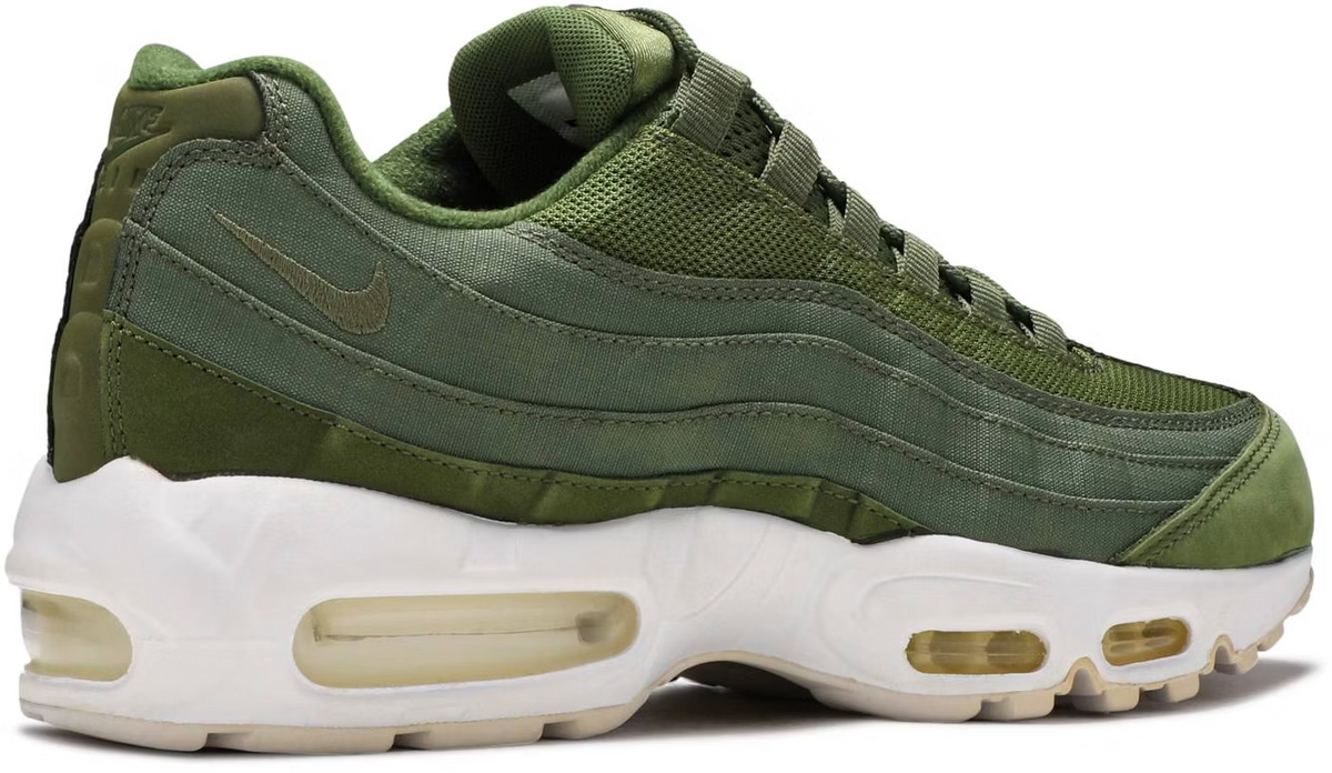 834668-337 Stussy Ã Nike Air Max 95 "Olive" (2015) (Men's)