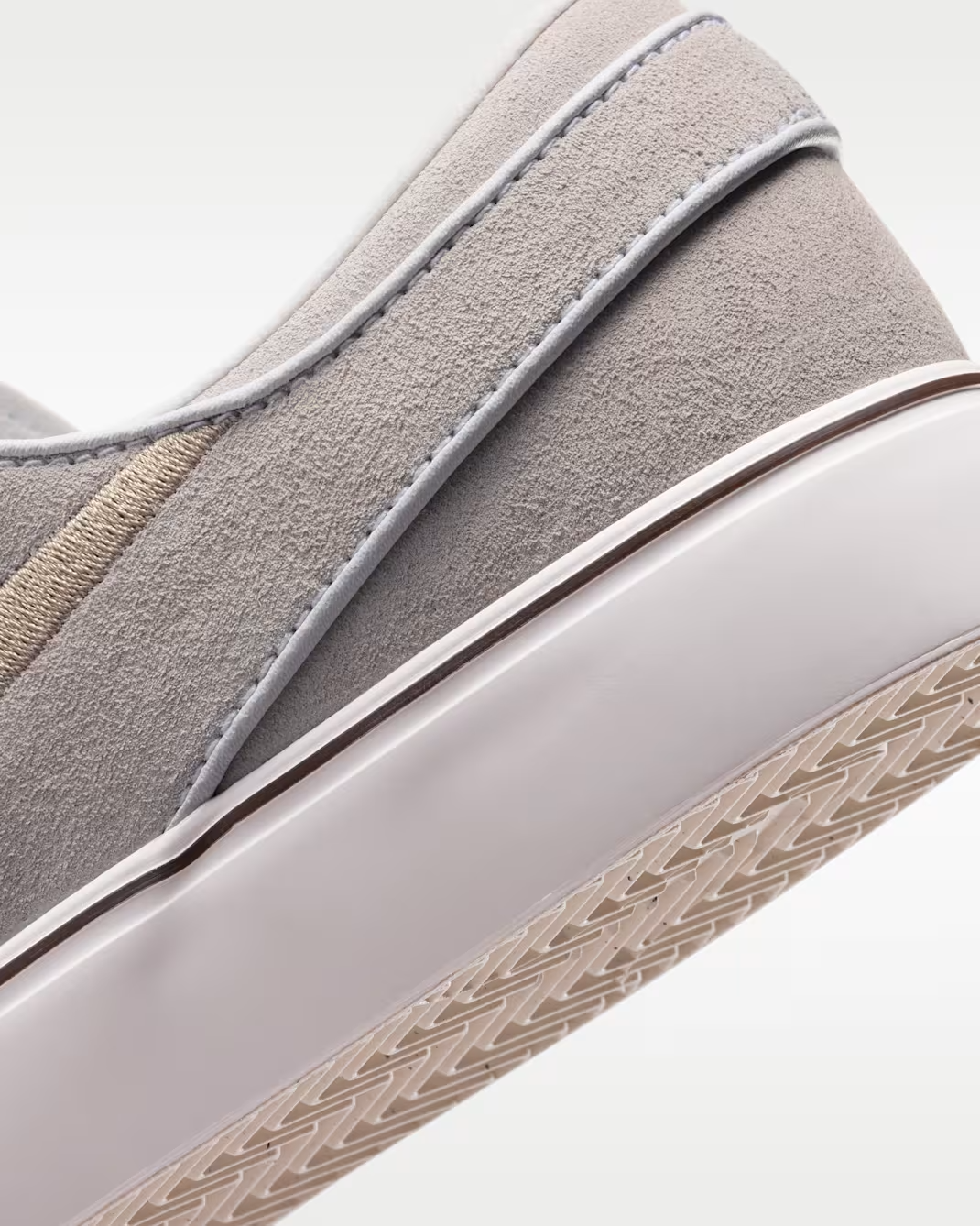 FD6757-102 Nike SB Zoom Janoski OG+ "White/Sail" (Men's)