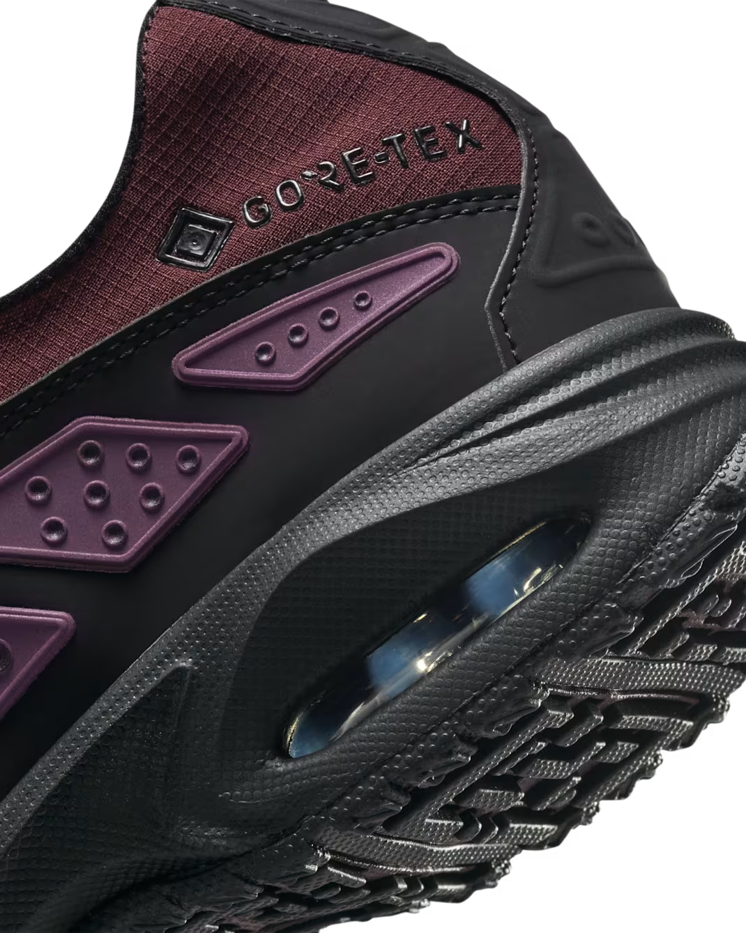 FZ4238-600 Nike Air Max Sunder GORE-TEX Burgundy Crush (Women's)