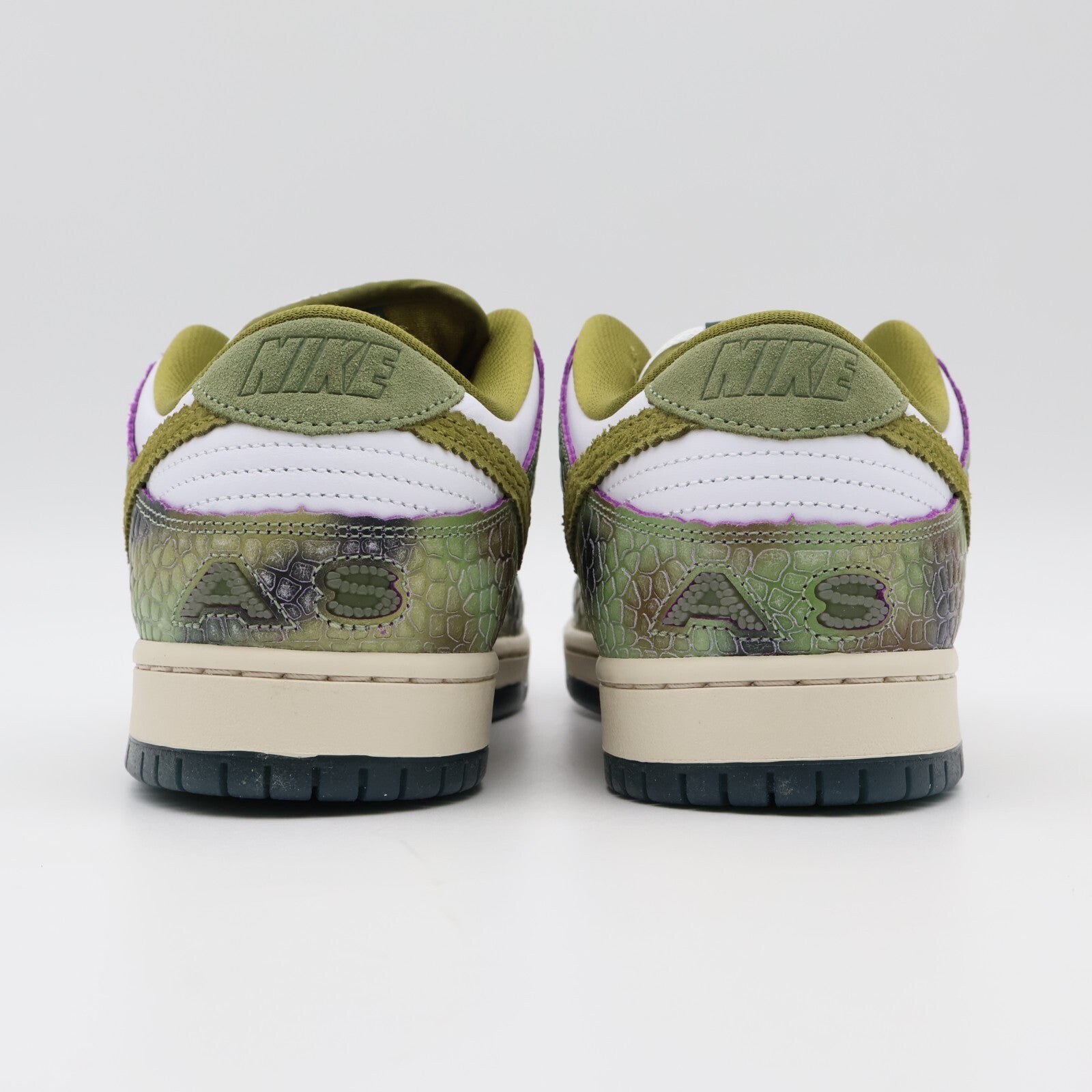 HJ3386-300 Alexis Sablone Nike SB Dunk Low Pro White and Pacific Moss (Men's)