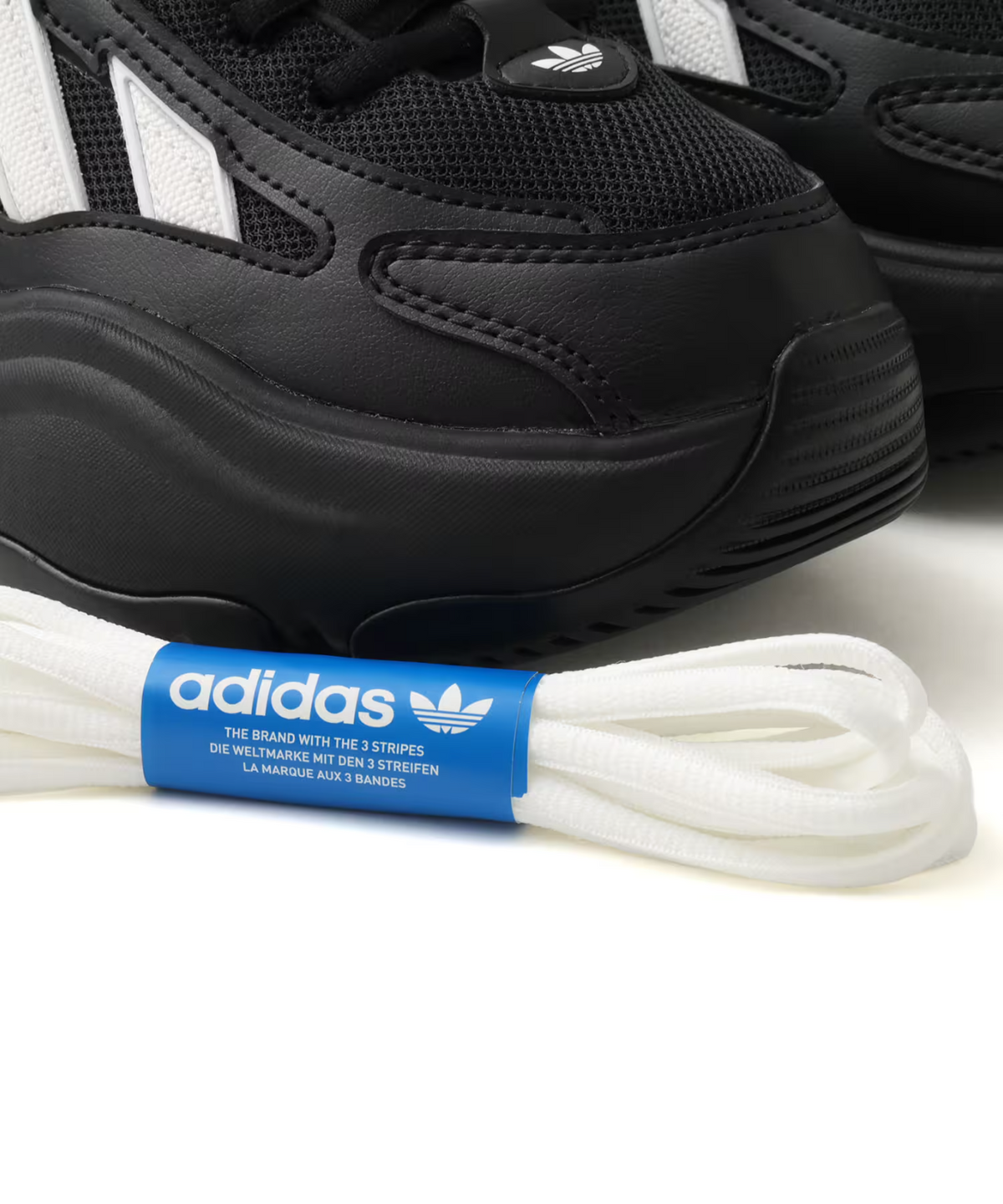 LM8050 adidas Ozgaia "Core Black/Cloud White" (Women's)