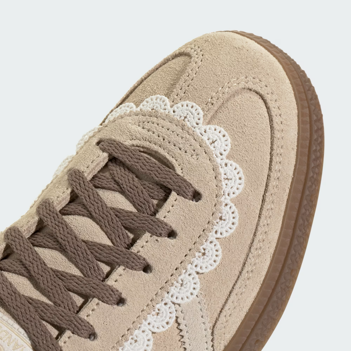 LA0313 adidas Handball Spezial "Sand Strata/Off White/Gum" (Unisex)