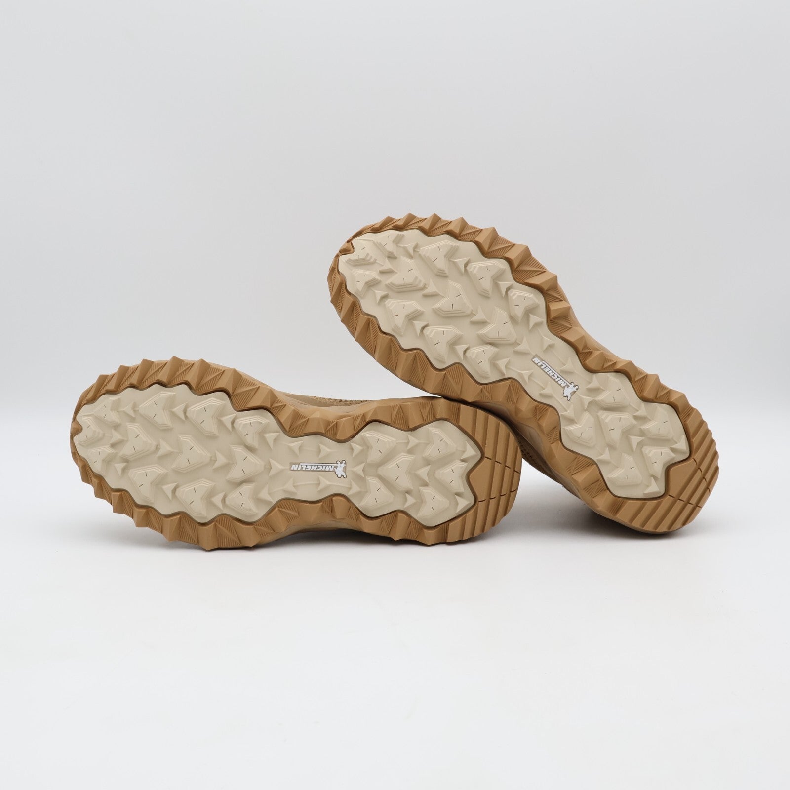 D1GD245502 nonnative Ã Mizuno Wave Mujin TL Mid GORE-TEX Cognac (Men's)