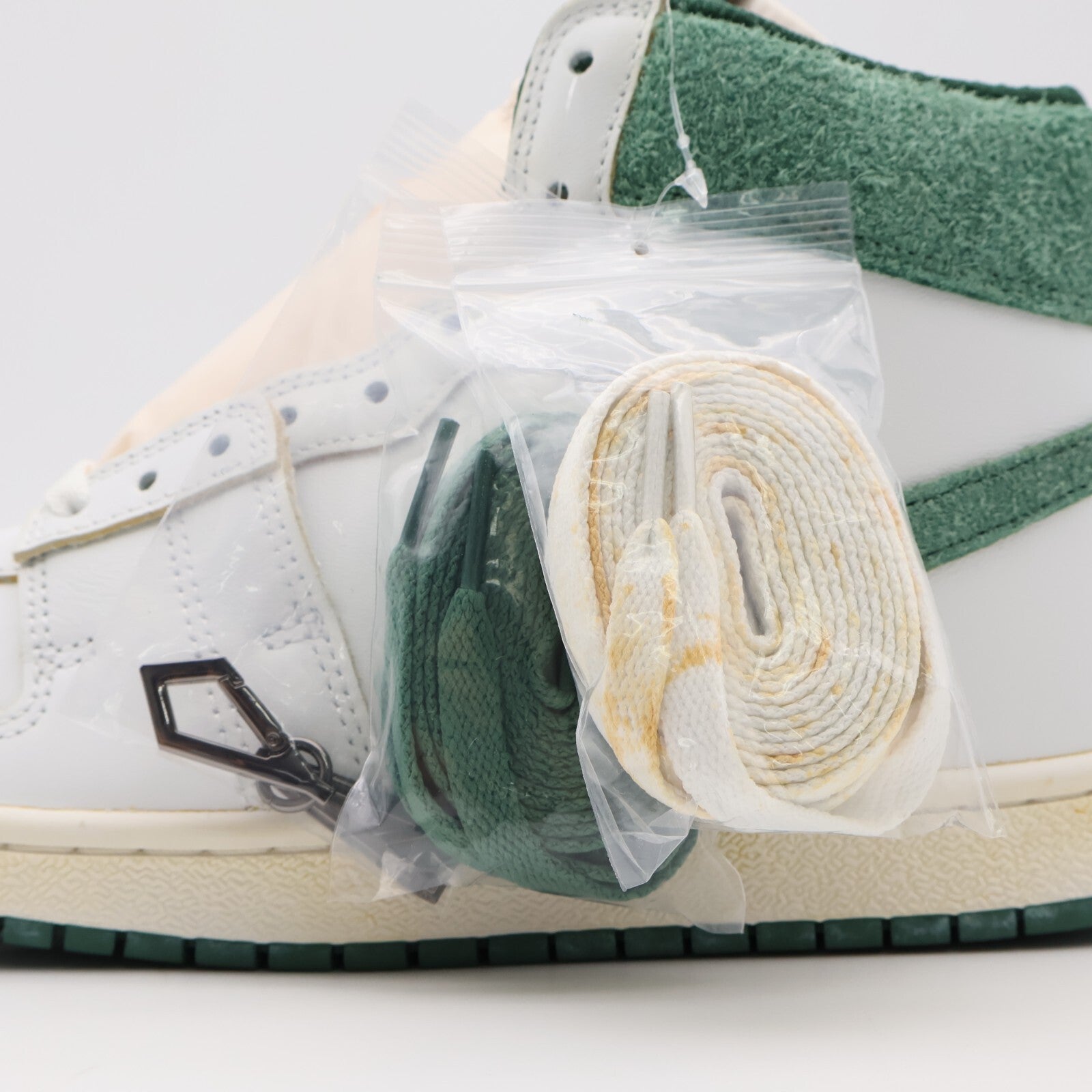 FQ2942-100 A Ma ManiÃ©re Nike Jordan Air Ship SP Green Stone (Men's)