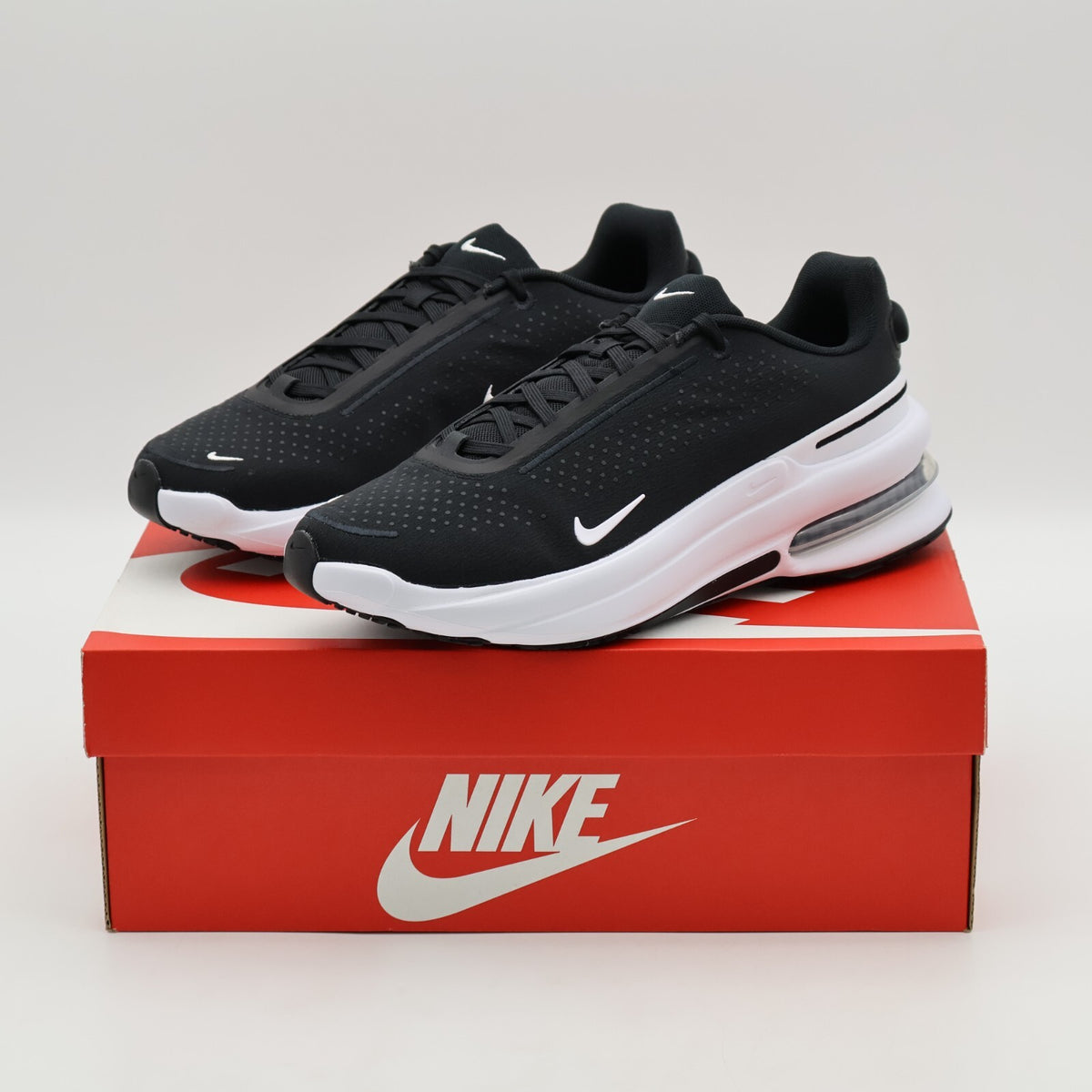 IB2746-004 Nike Air Zoom Upturn SC Shoes (Men's)