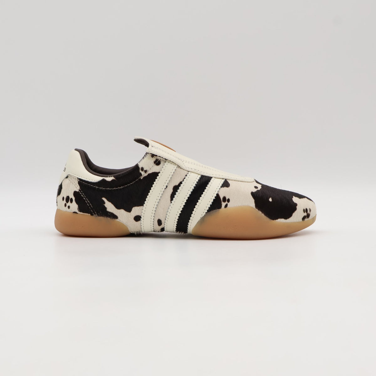 JS0297 adidas Originals Taekwondo MEI Off White Supplier Color Gum (Women's)
