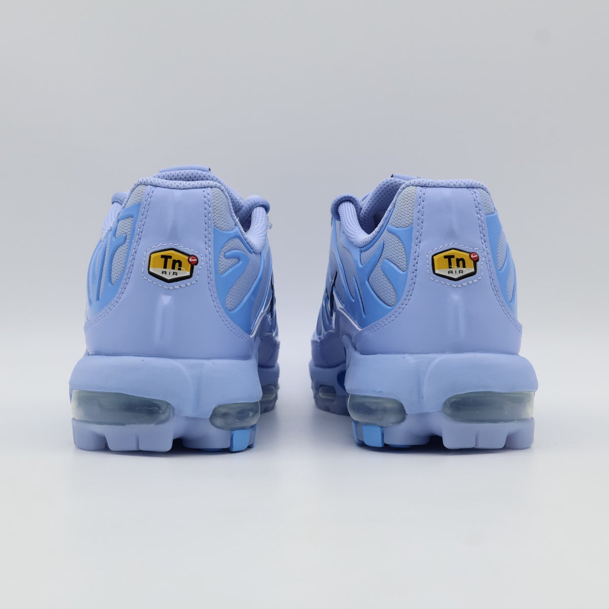 HV4363-400 Eastside Golf Nike Air Max Plus Golf NRG Aluminum University (Men's)