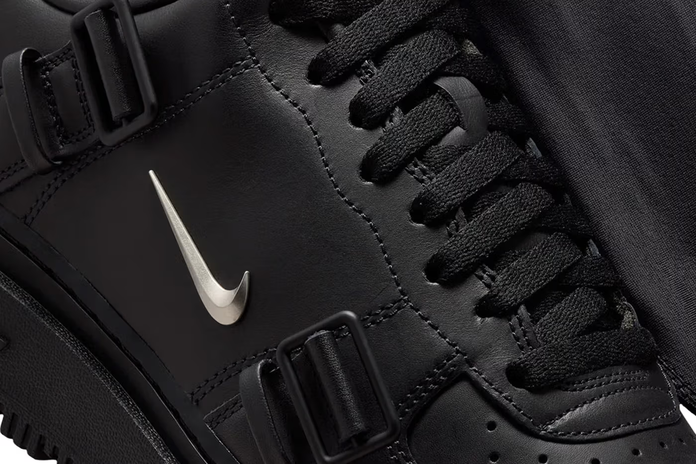 JA3822-010 Nike Air Force 1 Low Luxe "Black" (Unisex)