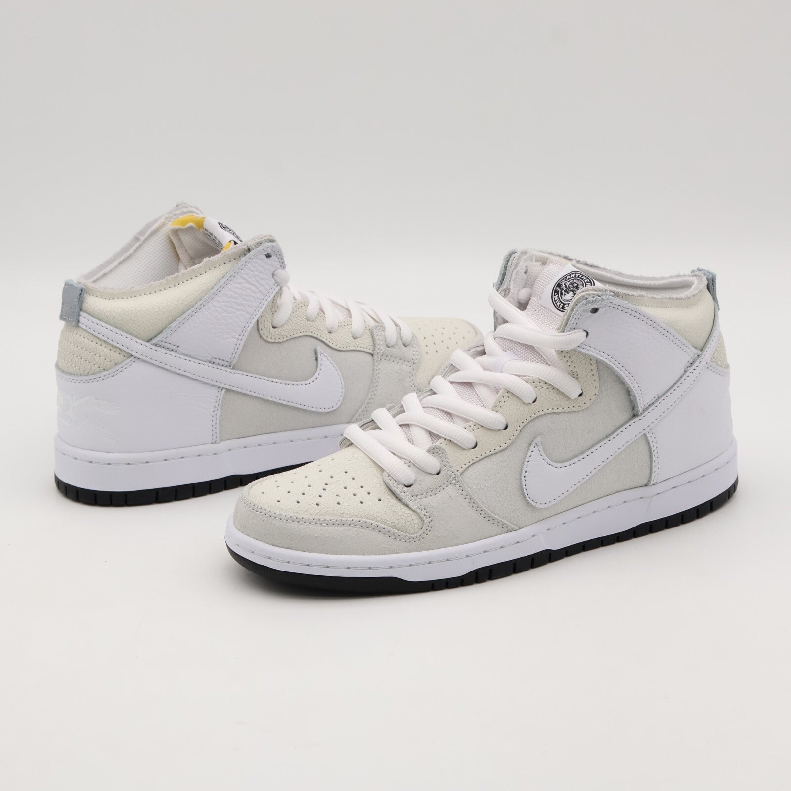 HM5837-100 ANTIHERO Ã Nike SB Dunk High QS White (Men's)
