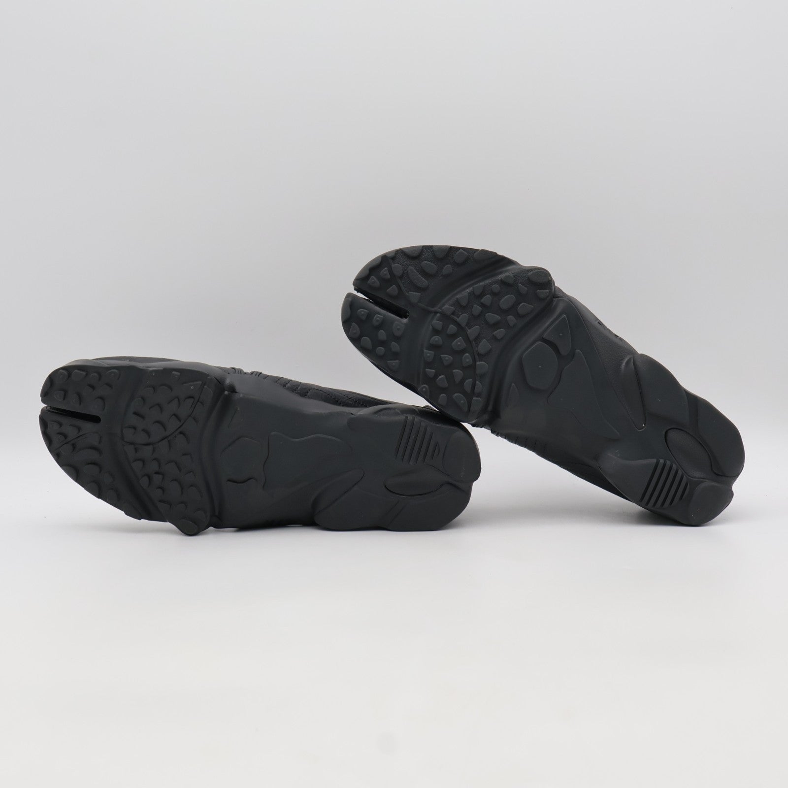 IR5863-060 Nike Air Rift Leather "Anthracite" (Women's)