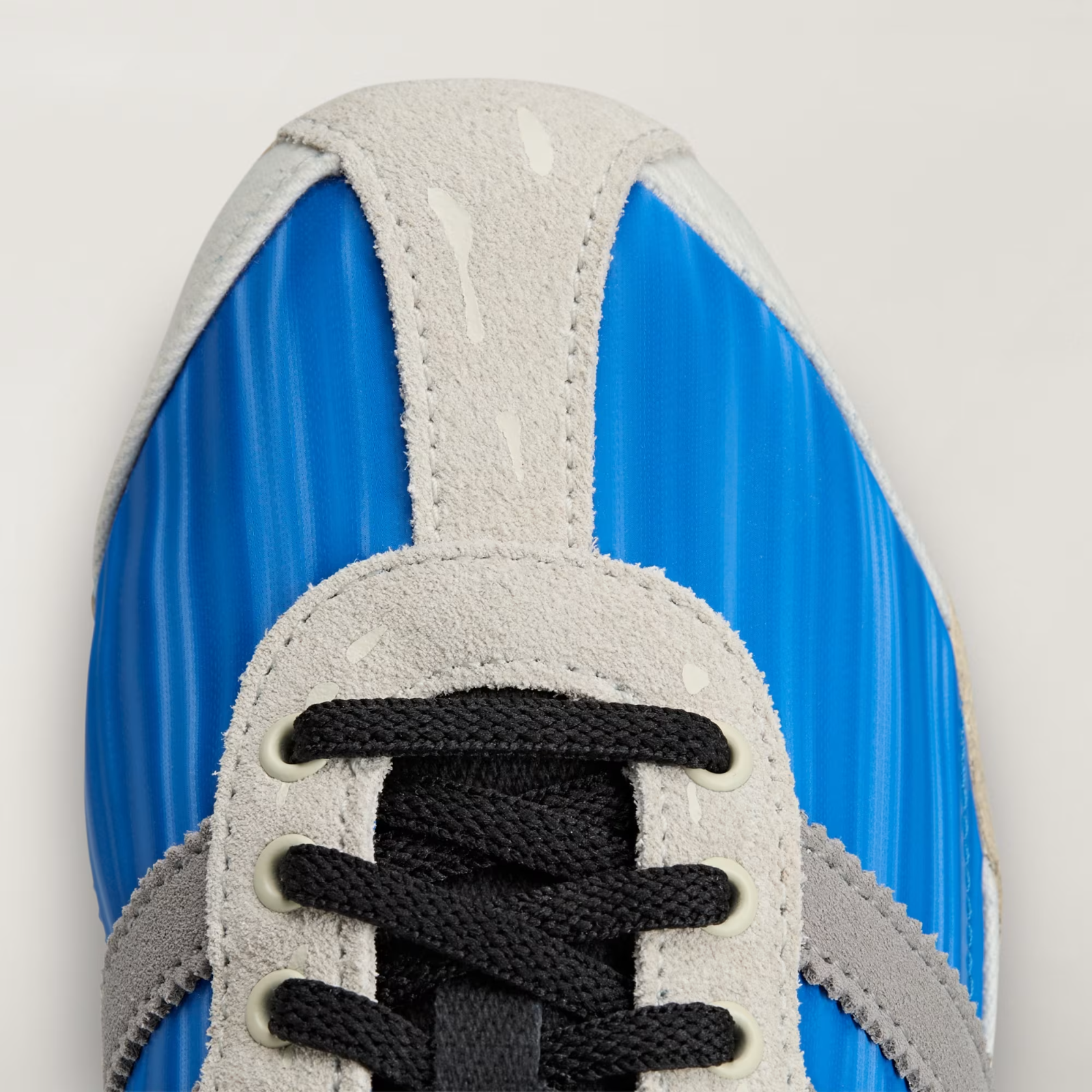 KJ4402 Song For The Mute adidas Tokyo Bluebird (Women's)