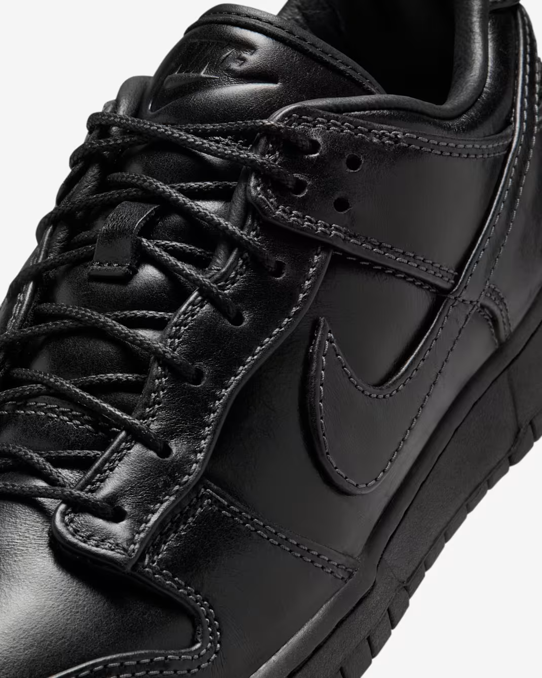 IQ3342-001 Nike Dunk Low Retro PRM QS Black (Men's)