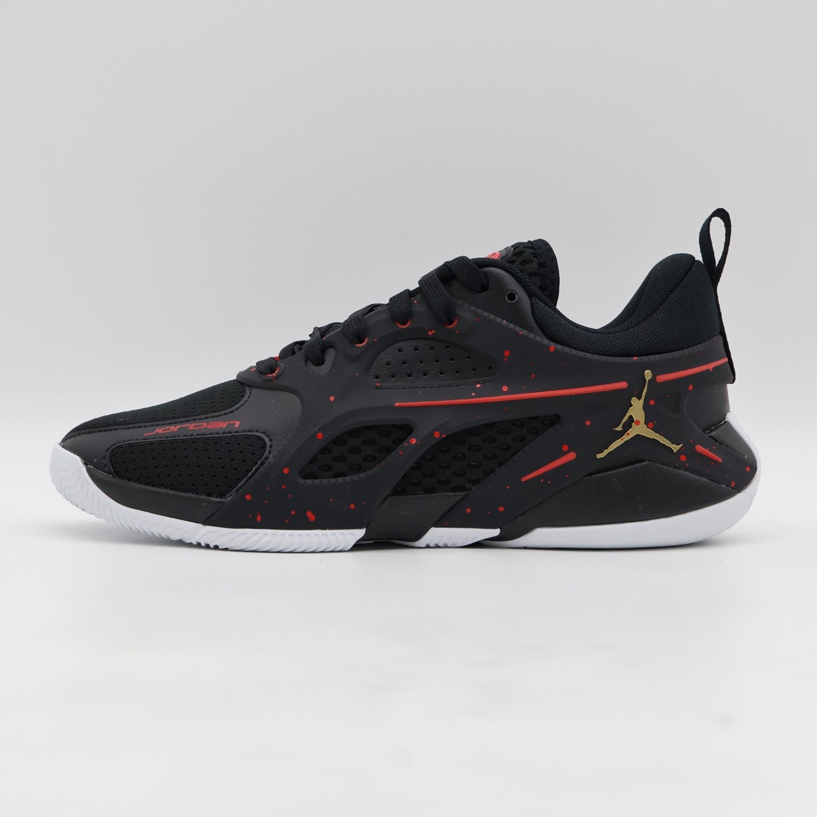 HQ8650-076 Nike Jordan Heir Series Black University Red Metallic Gold (Men's)