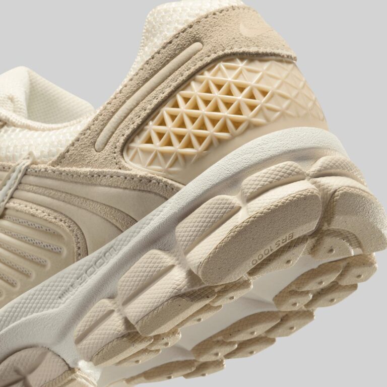 HQ0458-200 Nike Zoom Vomero 5 Beach Light Khaki Pale Ivory Sail (Women's)