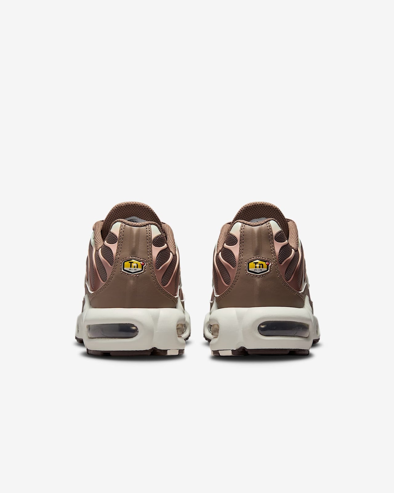 DZ3671-200 Nike Air Max Plus Mink Brown Baroque Brown Sail Metallic (Men's)